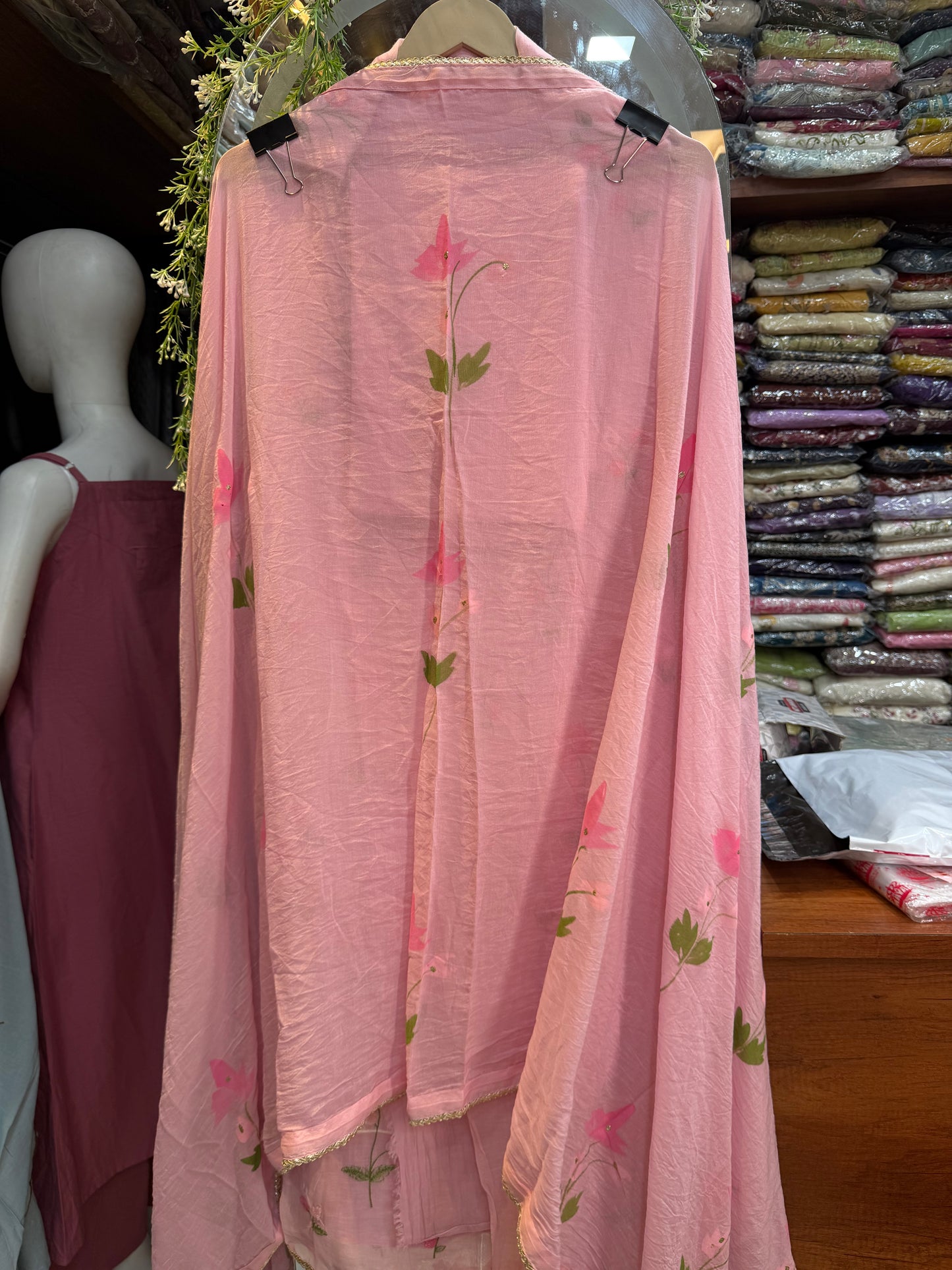Unsticthed MulMul Bahaar Offwhite & Pink